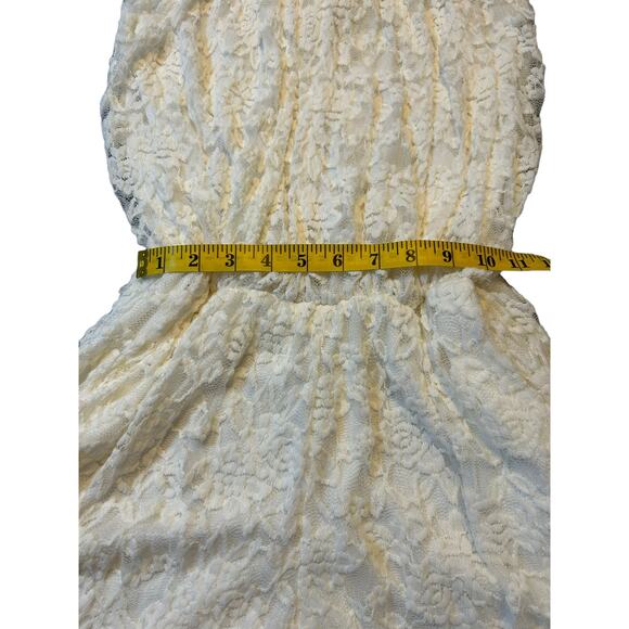 Ariella White Lace Strapless Romper - Size Small - Picture 5 of 11